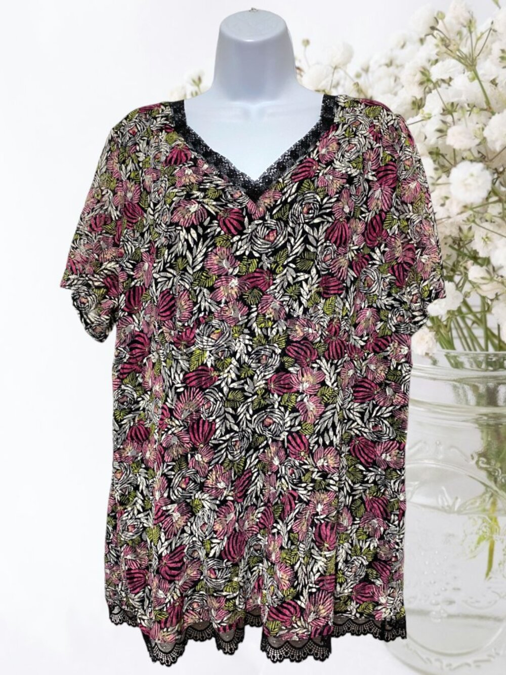 Style & Co-Women's 2X-Plus Size Lined Pullover Top Lace V-Neckline Multi-Color